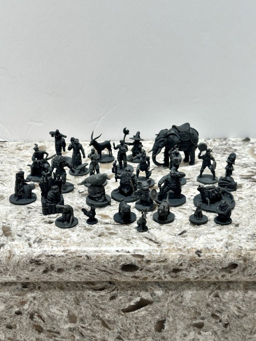 Wildspire Miniatures 27 Unpainted 28mm Scale D&D Animals Plastic Quest Campaign